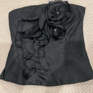 WHBM bustier in black with floral appliqué Sz 2